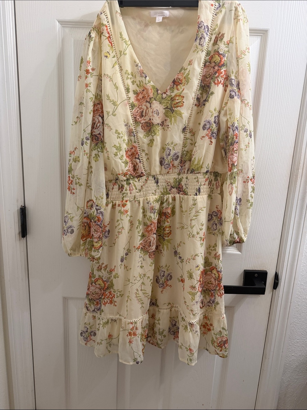 LC Lauren Conrad Cream Floral V‑Neck Mini Dress